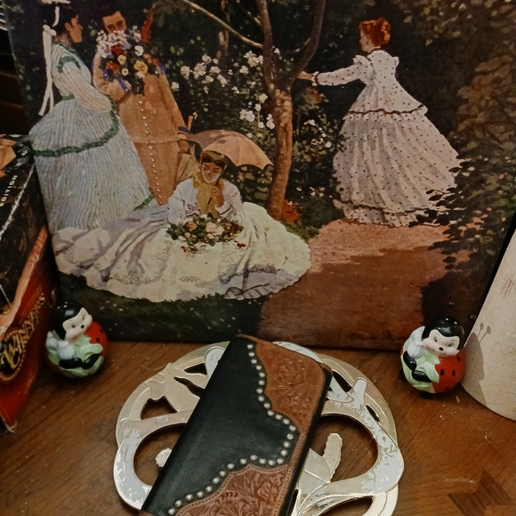 👜👛Rare Vintage Montana Silversmith Wallet,Embossed✨️Genuine Leather.👖 - Picture 8 of 16